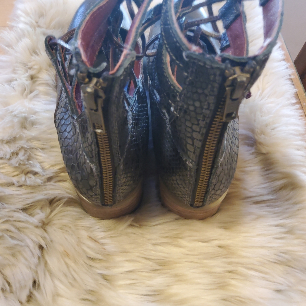 Freebird by Steven "Malone" Size 9 EUC - Picture 6 of 11